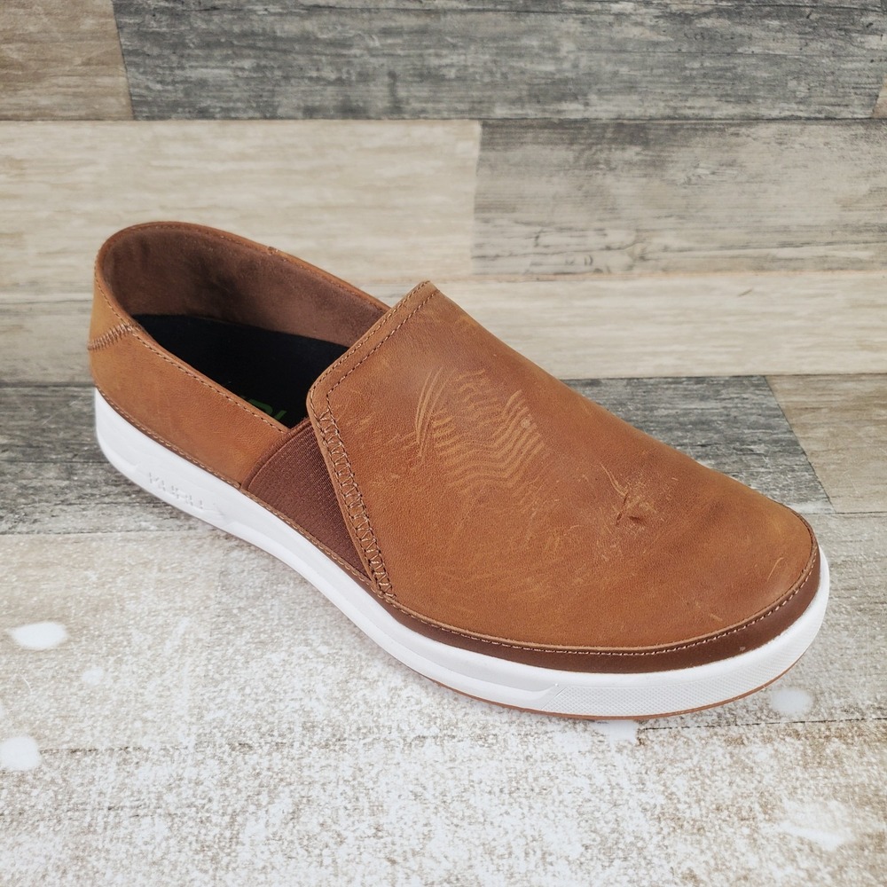 KURU Roam Atla Womens Shoe Sz 8.5 M Cognac Brown Classic Leather Slip-On Sneaker